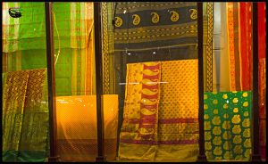 Read more about the article Guide To Buy The Banarasi Silk